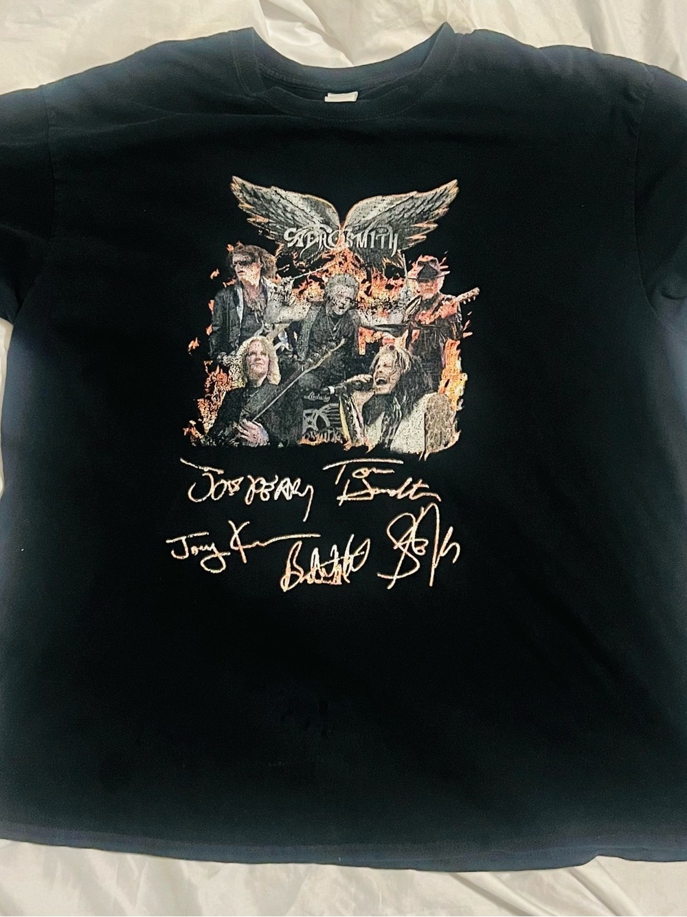 Vintage 70s Band Aerosmith Graphic Tee with Flame Artwork / Print Signatures XL